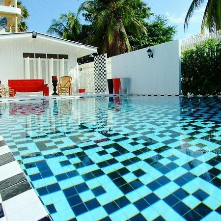 The Hen Hua Hin Hotel Eksteriør billede