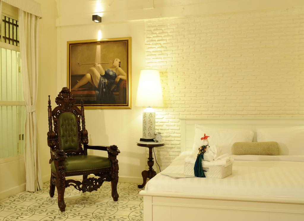 The Hen Hua Hin Hotel Værelse billede