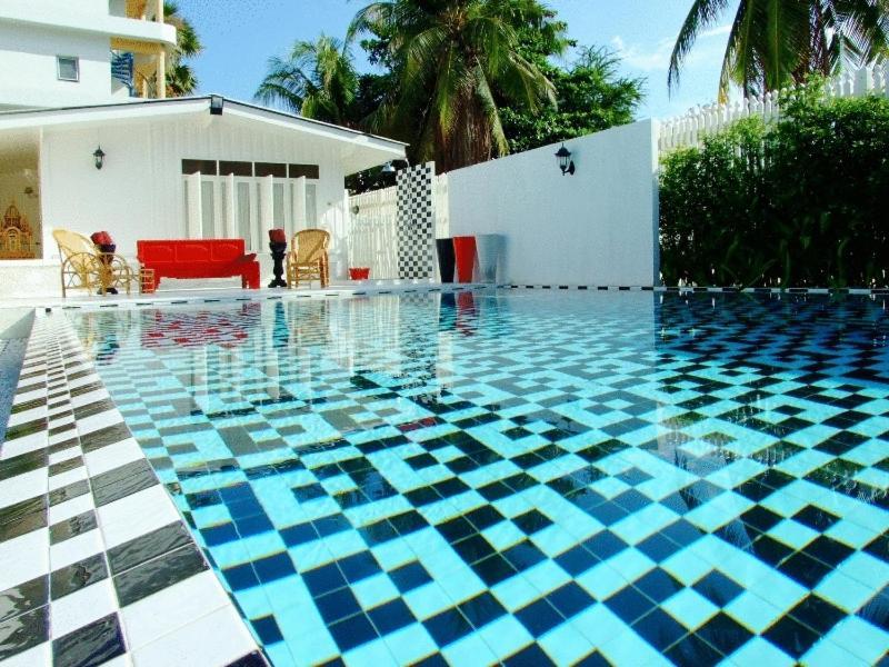 The Hen Hua Hin Hotel Eksteriør billede
