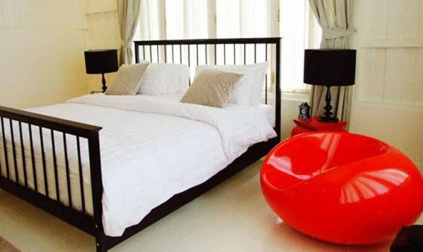 The Hen Hua Hin Hotel Eksteriør billede